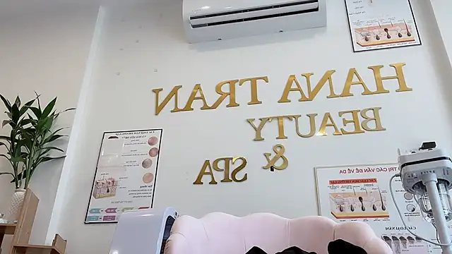 Snapshot of Katy_Bae chatting on 25, 10, 2025 Katy Bae online show from 25, 10, 2025