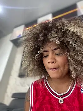 riri brunnete online show from 2, 3, 2025