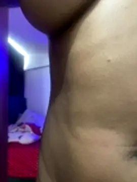 riri brunnete online show from 23, 10, 2025