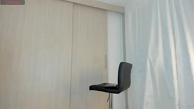 Snapshot of Sweetest_ivonny chatting on 27, 7, 2026 Sweetest ivonny online show from 27, 7, 2026