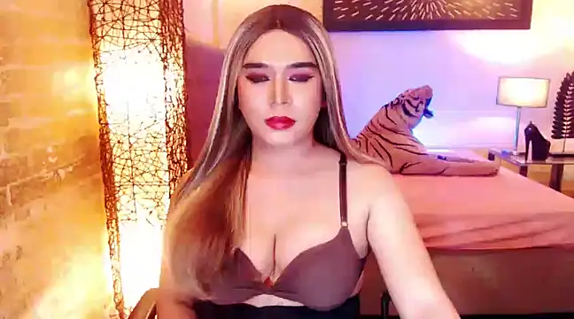 BigCumHuntersxx online show from 17, 3, 2025