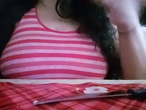 Tatybellaaaa online show from 25, 7, 2026