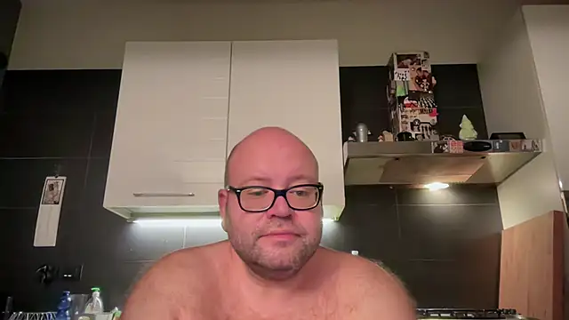 theitalianbear online show from 8, 9, 2025