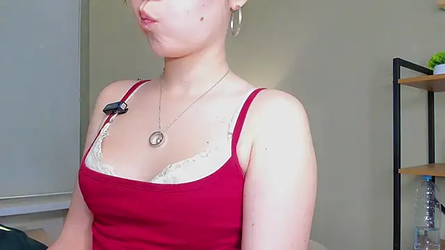 Snapshot of Cuteshyboo chatting on 29, 7, 2026 Cuteshyboo online show from 29, 7, 2026