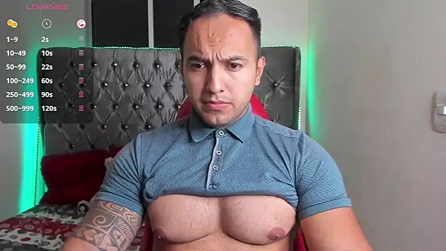 Snapshot of mrloganfuck1 chatting on 20, 5, 2026 mrloganfuck1 online show from 20, 5, 2026