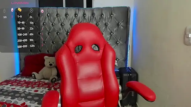 Snapshot of mrloganfuck1 chatting on 24, 5, 2026 mrloganfuck1 online show from 24, 5, 2026