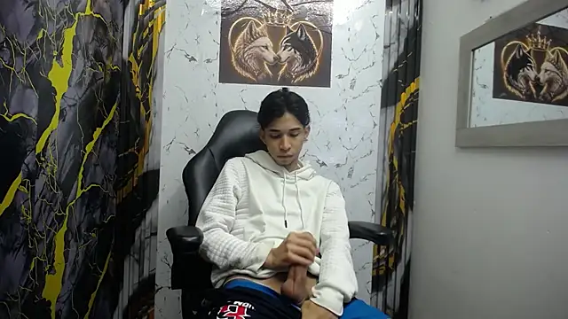 Snapshot of Cruzito_hot_X21 chatting on 29, 7, 2026 Cruzito hot X21 online show from 29, 7, 2026