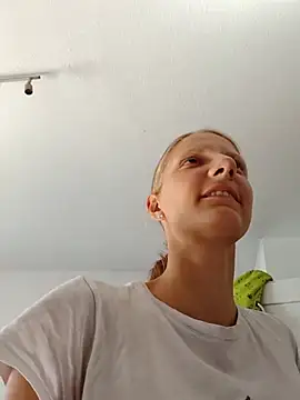 Snapshot of LenaGoldi chatting on 30, 7, 2026 LenaGoldi online show from 30, 7, 2026
