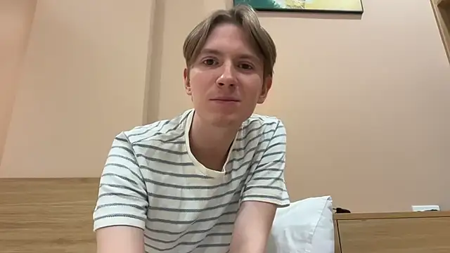 Snapshot of cinnamonmood chatting on 31, 7, 2026 cinnamonmood online show from 31, 7, 2026