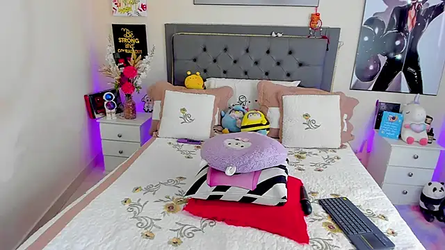 Snapshot of sticksex_candy chatting on 16, 10, 2025 sticksex candy online show from 16, 10, 2025