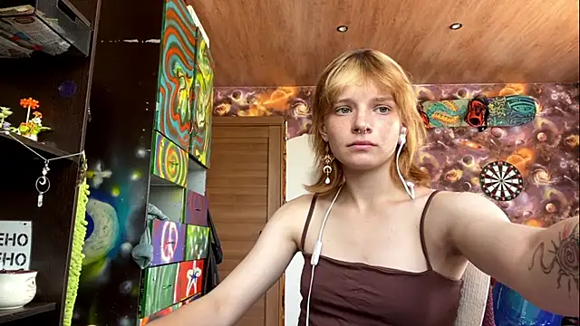 Snapshot of JinaTscrious chatting on 3, 8, 2026 JinaTscrious online show from 3, 8, 2026