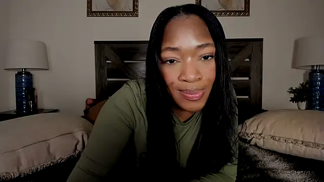 nicolesolace online show from 5, 4, 2026