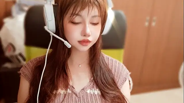 mew-mia-meow online show from 31, 7, 2026