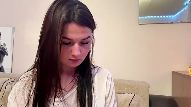 Snapshot of HalinaRozier chatting on 30, 7, 2026 HalinaRozier online show from 30, 7, 2026