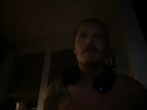 Snapshot of DarkRiderLive chatting on 5, 8, 2026 DarkRiderLive online show from 5, 8, 2026