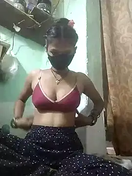 Snapshot of Hotriyababy chatting on 5, 8, 2026 Hotriyababy online show from 5, 8, 2026