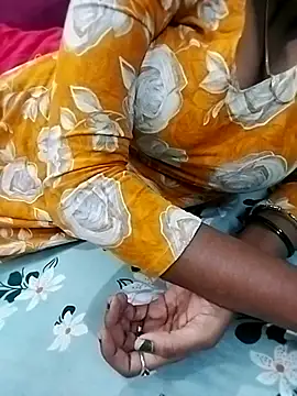 Snapshot of Lovely-Deepa chatting on 7, 8, 2026 Lovely-Deepa online show from 7, 8, 2026
