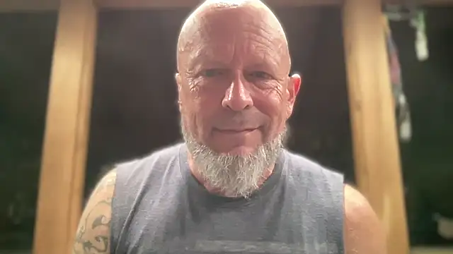 Snapshot of FitFloridaGuy chatting on 7, 8, 2026 FitFloridaGuy online show from 7, 8, 2026