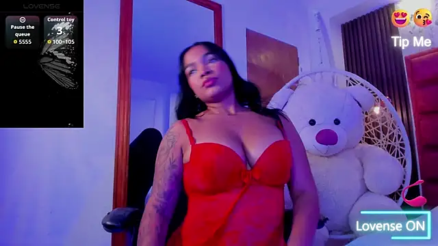 Snapshot of lia_malak chatting on 7, 8, 2026 lia malak online show from 7, 8, 2026