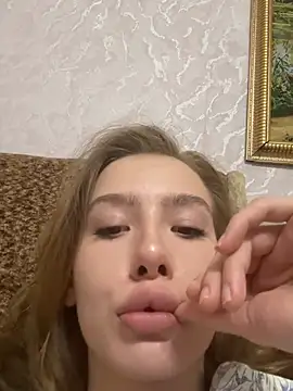 Snapshot of katanakiki chatting on 8, 8, 2026 katanakiki online show from 8, 8, 2026