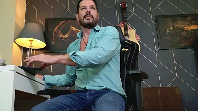 ChrisKox online show from 18, 12, 2025