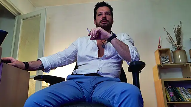 Snapshot of ChrisKox chatting on 28, 4, 2026 ChrisKox online show from 28, 4, 2026