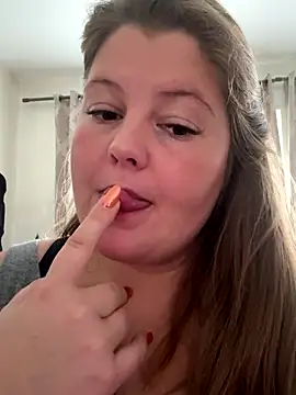 BootyLola online show from 8, 11, 2025