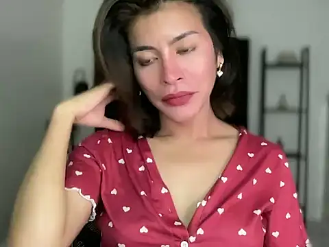 your bianca69 online show from 28, 2, 2025