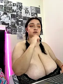 Snapshot of aliceayres797 chatting on 19, 10, 2025 aliceayres797 online show from 19, 10, 2025