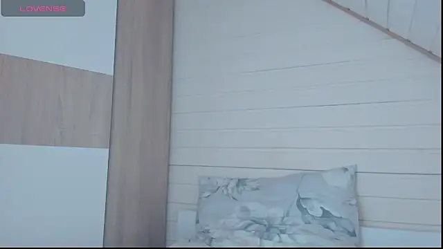 Snapshot of I_AM_MILF chatting on 10, 9, 2025 I AM MILF online show from 10, 9, 2025