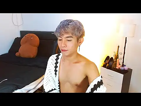Snapshot of WildestTwink chatting on 27, 4, 2026 WildestTwink online show from 27, 4, 2026