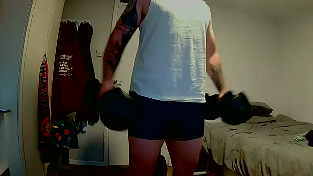 Snapshot of Tilerdadbod chatting on 18, 7, 2026 Tilerdadbod online show from 18, 7, 2026