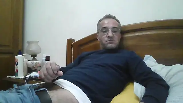 CarlosRocha73 online show from 16, 5, 2026