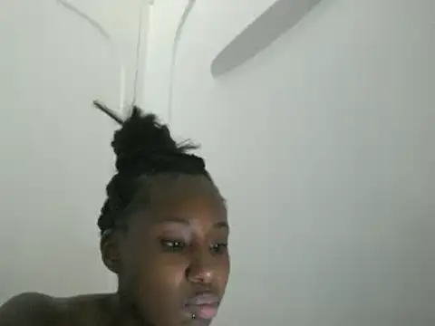 Xochillovemoney2 online show from 9, 9, 2025