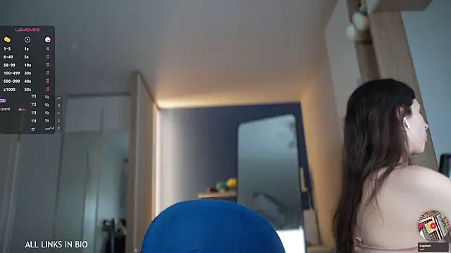 Snapshot of LAUREL_HAZEL chatting on 20, 2, 2025 LAUREL HAZEL online show from 20, 2, 2025
