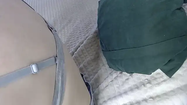 Snapshot of Kiradoll27 chatting on 1, 11, 2025 Kiradoll27 online show from 1, 11, 2025