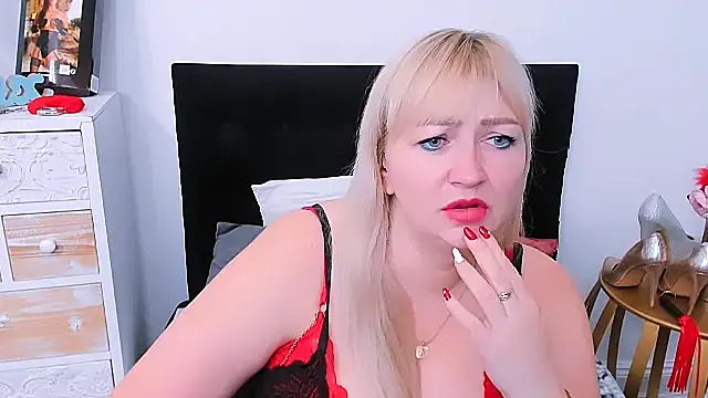 Snapshot of sweetMariina chatting on 4, 1, 2025 sweetMariina online show from 4, 1, 2025