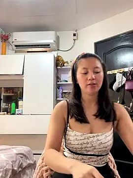 Snapshot of asianmystery203 chatting on 2, 10, 2025 asianmystery203 online show from 2, 10, 2025