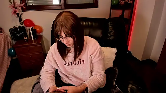 Snapshot of Fallengangel chatting on 23, 2, 2026 Fallengangel online show from 23, 2, 2026