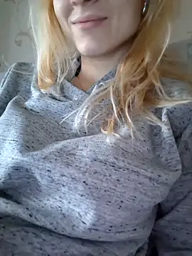 YogisticJuli666 online show from 17, 3, 2025