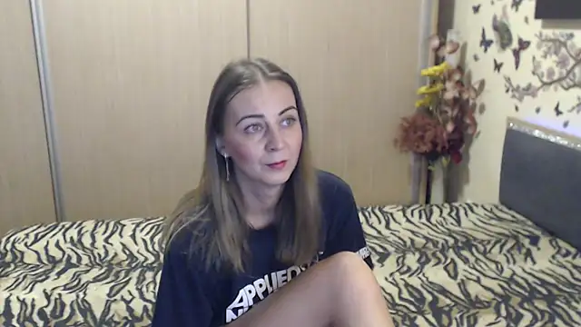 Snapshot of MirabelaSweet chatting on 14, 2, 2026 MirabelaSweet online show from 14, 2, 2026