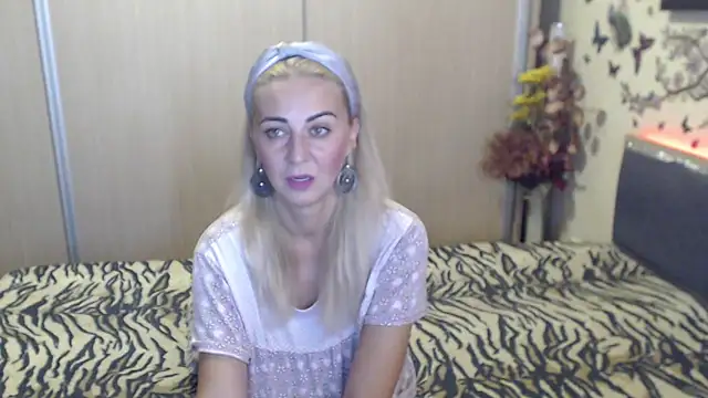 Snapshot of MirabelaSweet chatting on 14, 7, 2026 MirabelaSweet online show from 14, 7, 2026