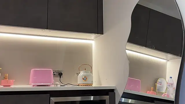 ArabicBarbie online show from 14, 9, 2025