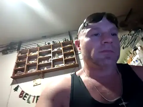 Snapshot of lilpervt chatting on 5, 5, 2026 lilpervt online show from 5, 5, 2026