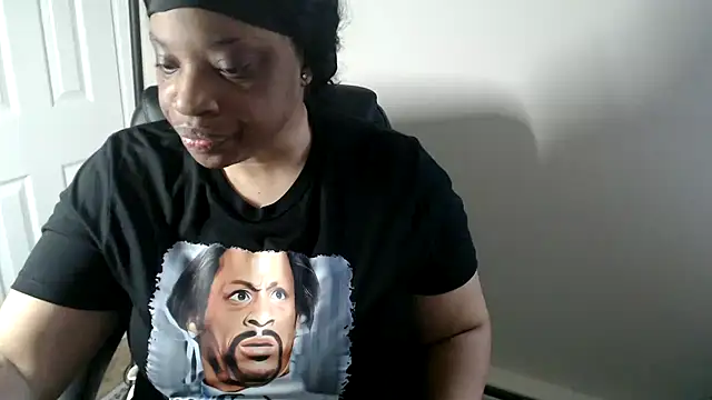 Sexymona1218 online show from 14, 5, 2026