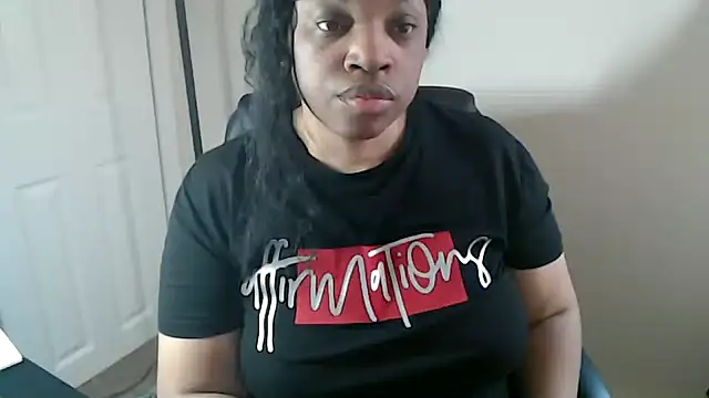 Sexymona1218 online show from 18, 5, 2026