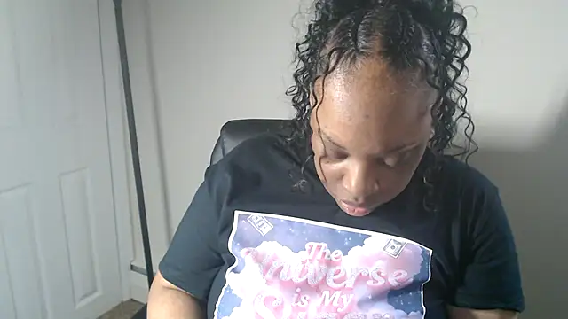 Snapshot of Sexymona1218 chatting on 14, 6, 2026 Sexymona1218 online show from 14, 6, 2026