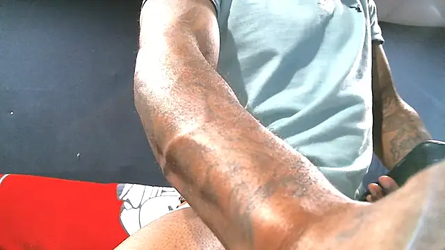 iBreakHeartz online show from 17, 1, 2025