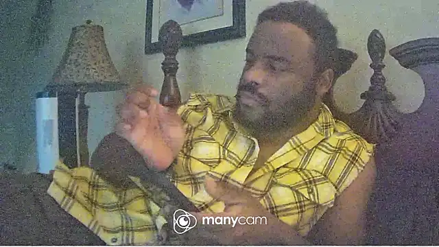 StudMuffin702 online show from 5, 12, 2024