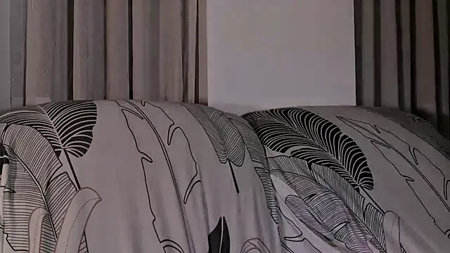 DeesseLuxure online show from 22, 3, 2026